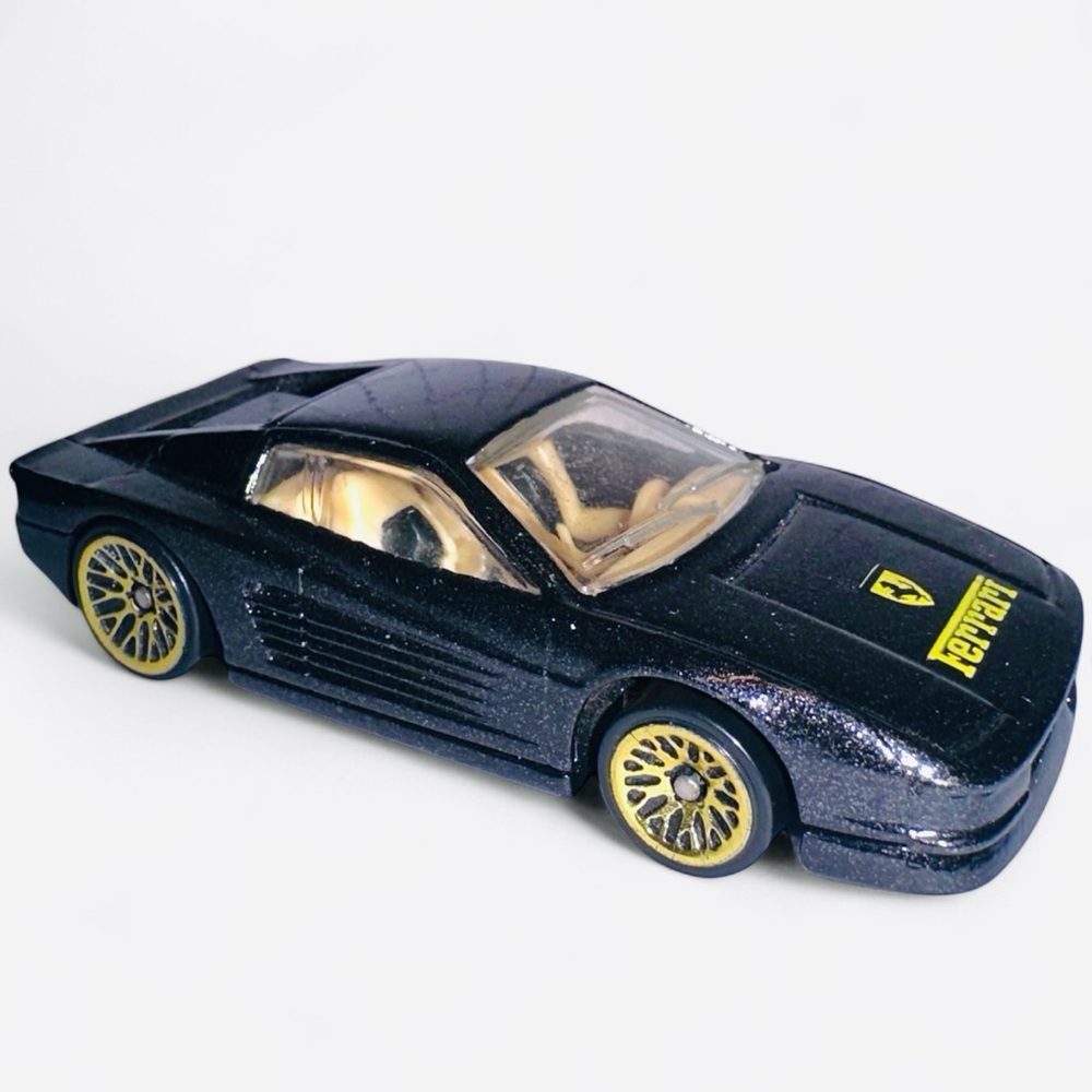 🏁🔥Vintage 1986 Hot Wheels Ferrari Die-Cast – Black with Gold Wheels🔥🏁